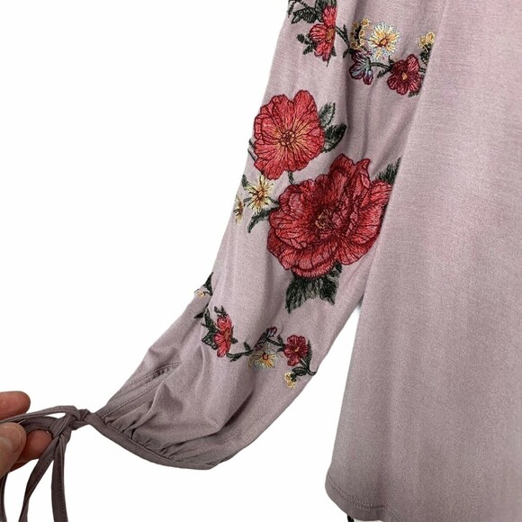 American Eagle Off Shoulder Boho Slinky Top Women M Embroidered Floral Sleeves - Picture 2 of 10